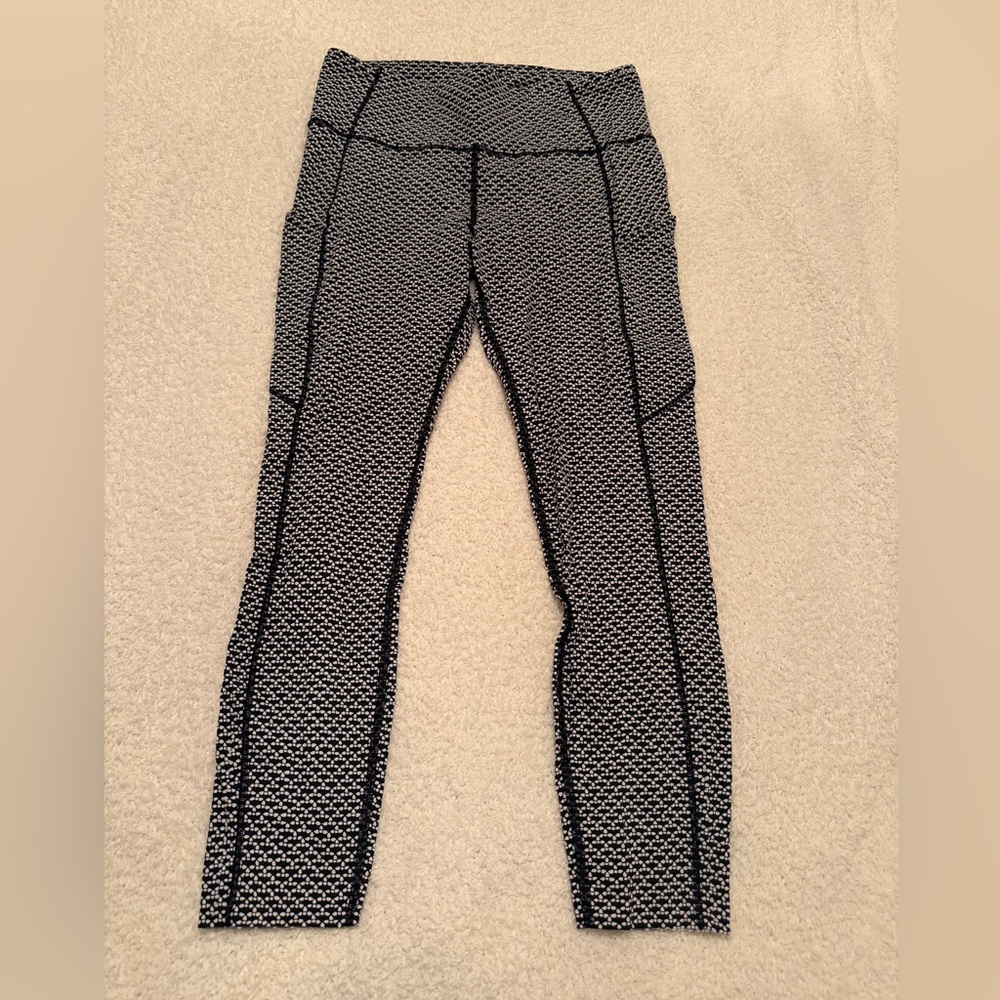 Lululemon Black and White Patterned Leggings